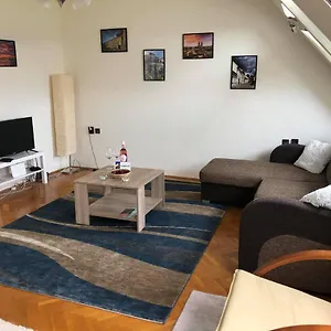 Mákszem Apartman Apartman